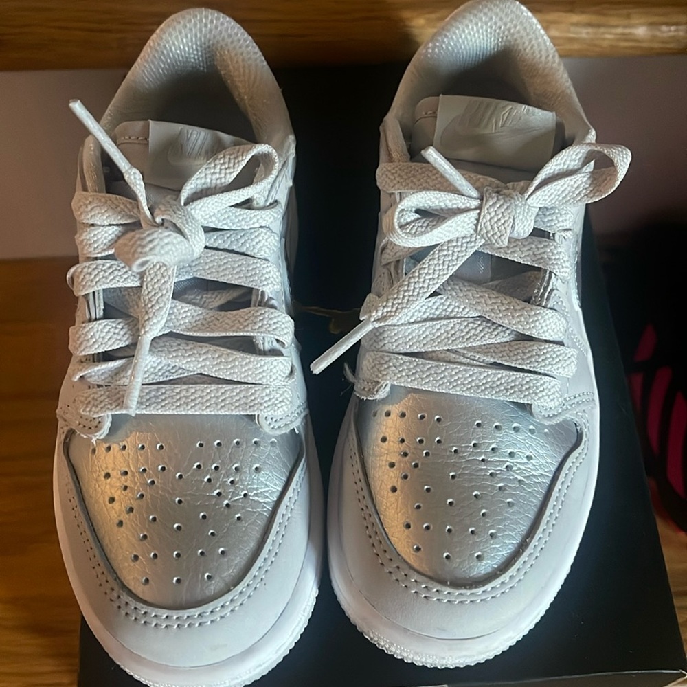 Dope Jordan1 silver